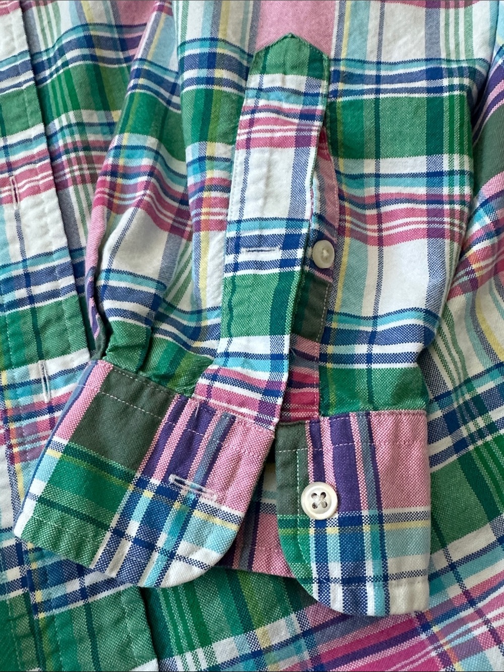 Ralph Lauren Men’s Large Pink, Blue, Green & White Plaid Button-Down Shirt. - Picture 2 of 7